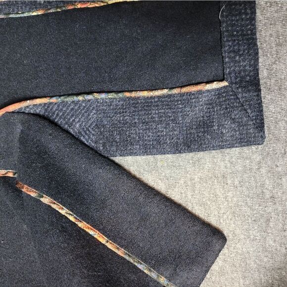 Robert Graham Gray Houndstooth Blazer - Picture 12 of 16